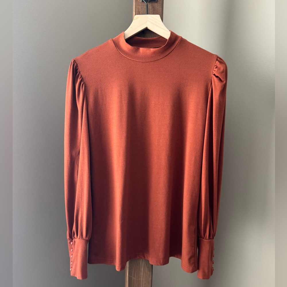 Women’s Rust Long Puff Sleeve Mock Neck Blouse W/Button Detailed Cuffs Size L